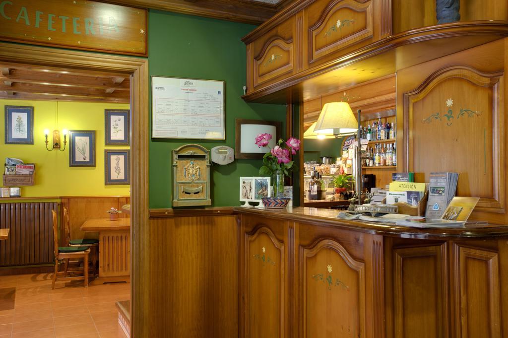 Hotel Avenida Benasque Eksteriør bilde