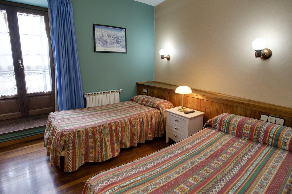 Hotel Avenida Benasque Rom bilde